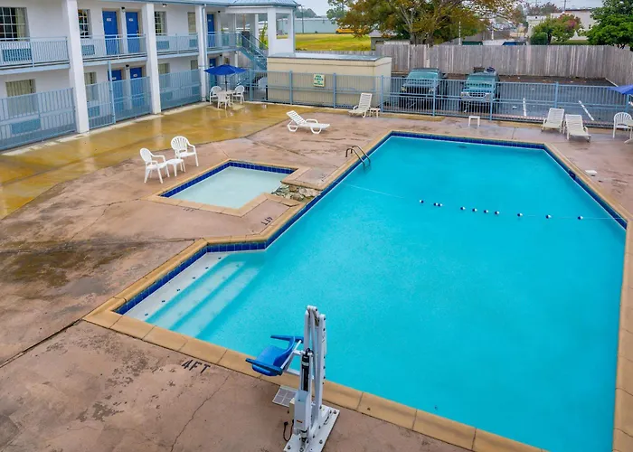 Motel 6-Alexandria, La - South